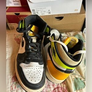Air Jordan 1 Retro High OG “Volt Gold” size 6W